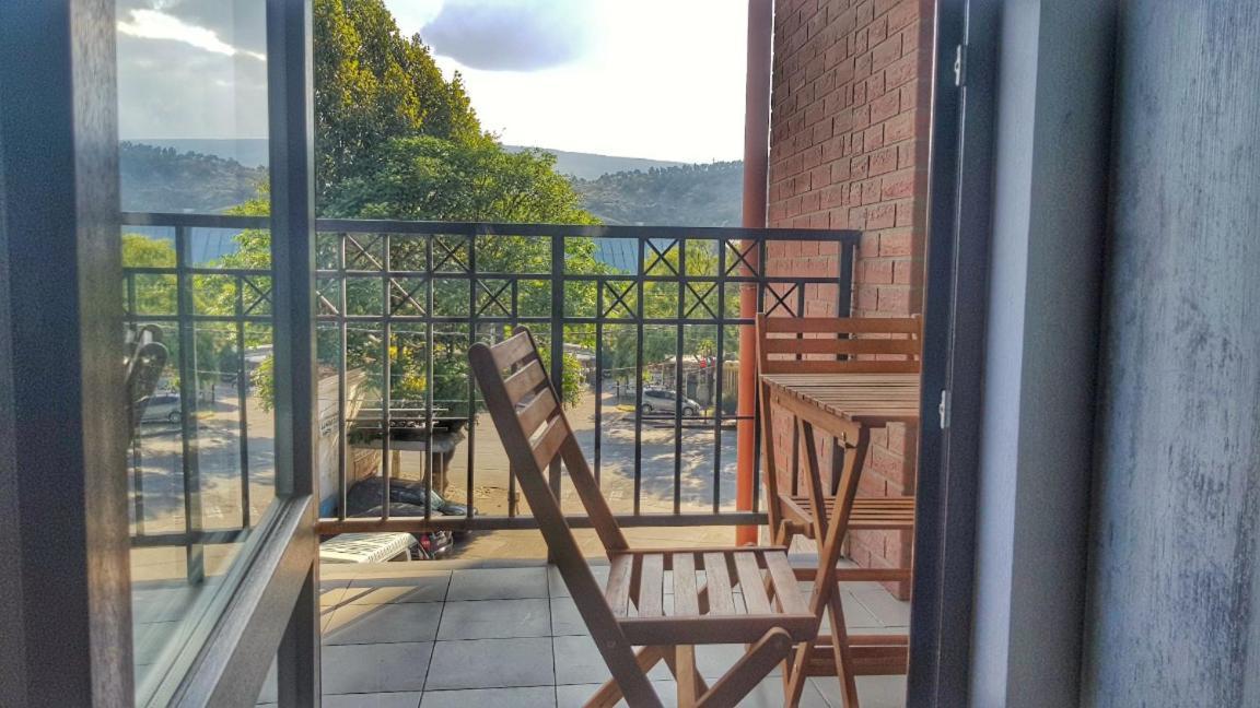 Your Home In Tbilisi: Cosy Stay In The Old City Εξωτερικό φωτογραφία
